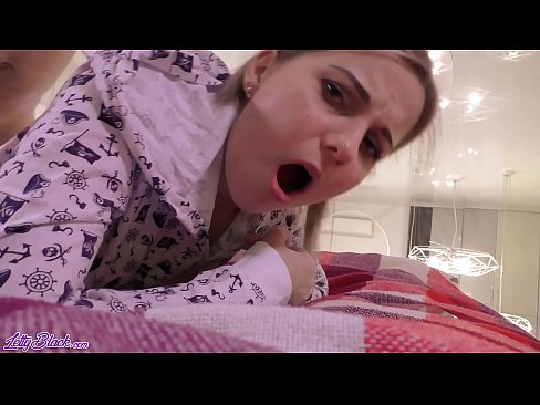 ❤️ Hooyada kacsiga leh ayaa wax liqeysa iyo galmo hor leh - cum u dhow ❤ Porno Guri ️❤